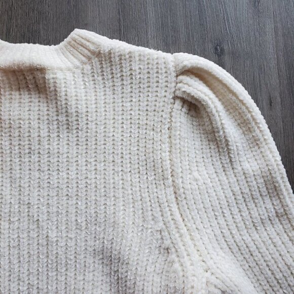 Sweater - Picture 4 of 6